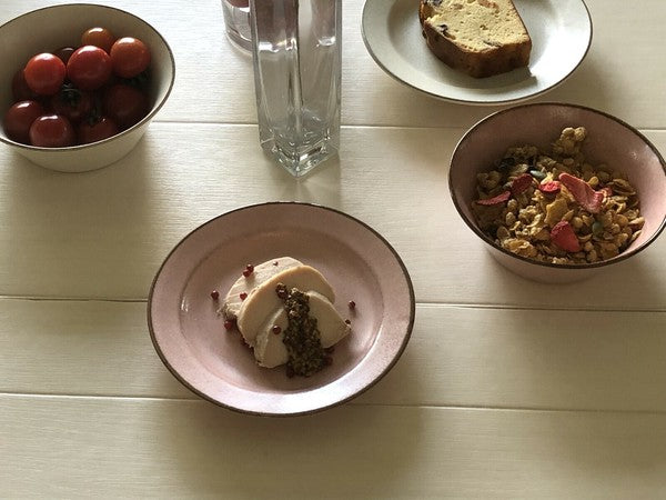 日本製 北歐風 素色平口碗/圓盤 | 沙拉碗 優格碗 甜點盤 柔和色系 咖啡廳擺盤