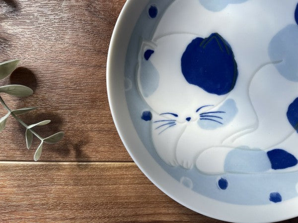 日本製 春眠貓咪和風餐盤 22cm | 陶瓷盤 義大利麵盤 貓咪圖案 淺盤 輕量餐盤