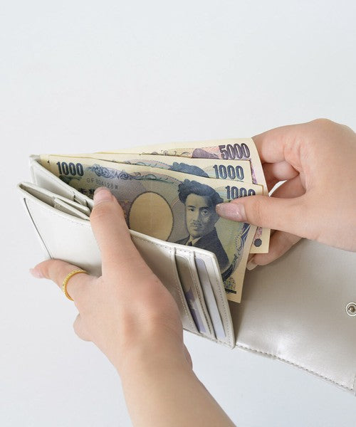 日本 SecretDoor 愛心鑽石釦菱格紋短夾 | 珍珠鉚釘 超薄錢包 錢包女 三折短夾 女生短夾