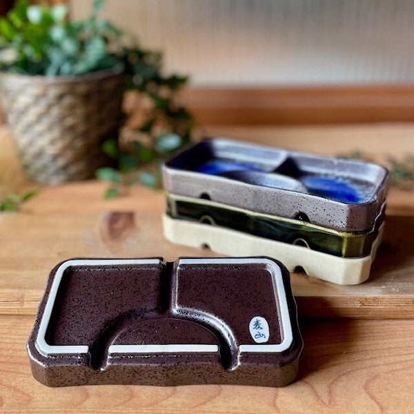 三格醬料碟 日本製 麦山窯多用陶瓷分隔盤 醬料碟 醬油碟 小菜碟 三格盤 沾醬碟 醬料盤 小碟子