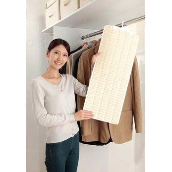 日本製 櫥櫃專用 立體除臭除濕墊 2入|鞋櫃除臭 可重複使用 可掛式防潮墊 - 富士通販