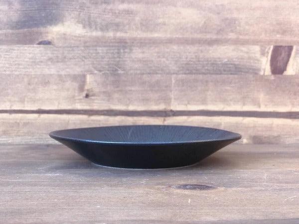 日本製 復古黑細線餐盤|沙拉 咖哩 義大利麵 生蠔 生魚片