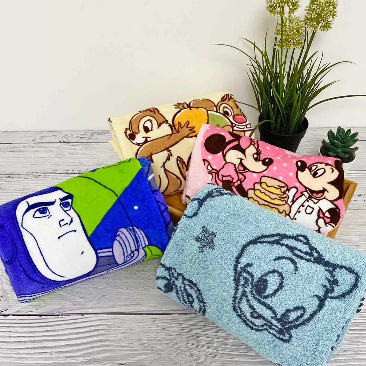 兒童迪士尼毛巾 2入|34x75cm 愛麗絲 巴斯光年 奇奇蒂蒂 維尼 米奇 米妮 唐老鴨5 - 富士通販