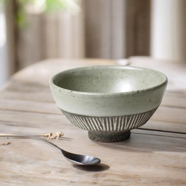 日本製 BLUT'S rokuro 六魯 手工堀乳灰陶瓷碗 12.5cm|飯碗 高腳碗 日本碗 湯碗