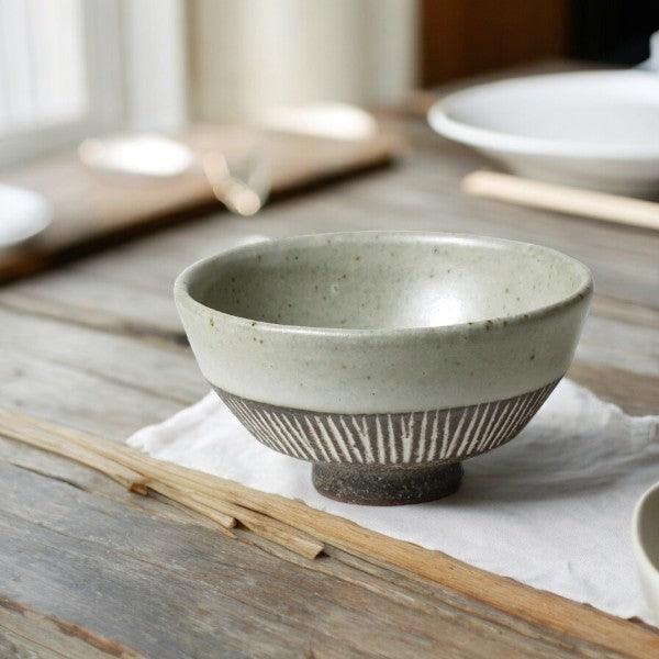 日本製 BLUT'S rokuro 六魯 手工堀乳灰陶瓷碗 12.5cm|飯碗 高腳碗 日本碗 湯碗