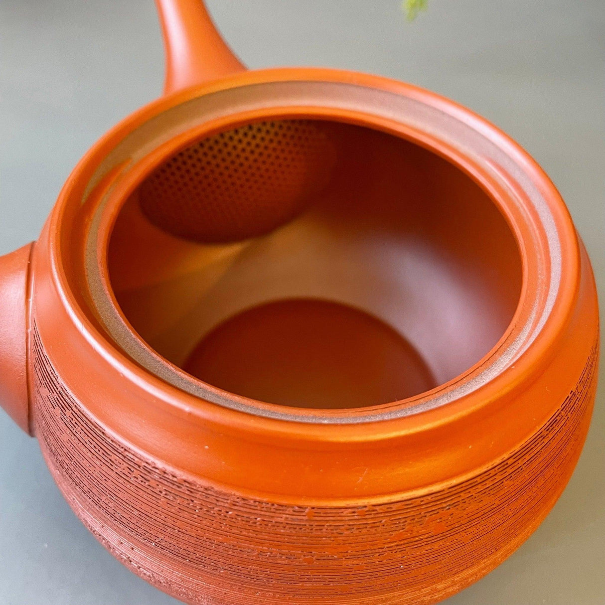 日本製 常滑燒 春秋窯 朱泥條紋 陶瓷茶壺|310cc - 富士通販