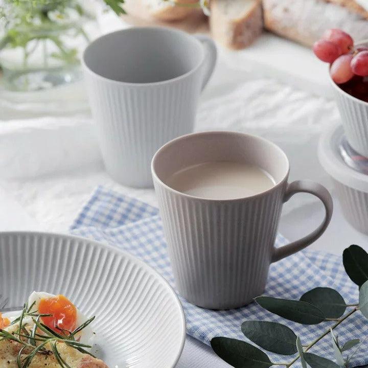 日本製 美濃燒 扇形啞光釉馬克杯|330ml 輕量杯 陶瓷杯 - 富士通販