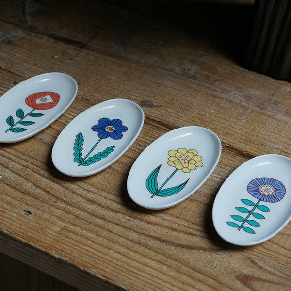 日本製 九谷燒 花朵橢圓小皿 附禮盒 四色 | 點心盤 飾品盤 迷你小皿
