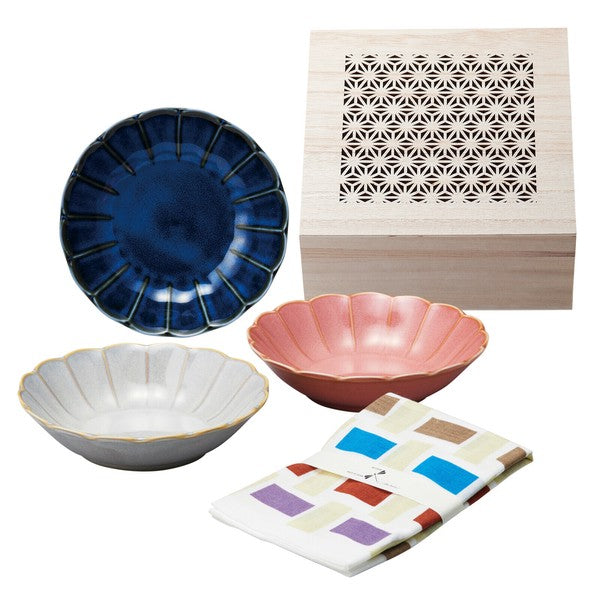 日本製 經典三色輪花盤 附手巾 秋季限定禮盒 | 木盒 深盤 搬家禮物 新婚