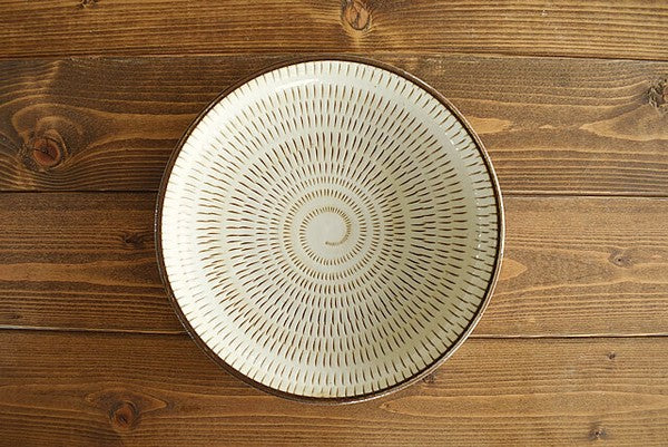 日本製 美濃燒 民芸錆十草深盤 | 沙拉盤 湯汁料理盤 彩釉雕紋 日式手作餐盤