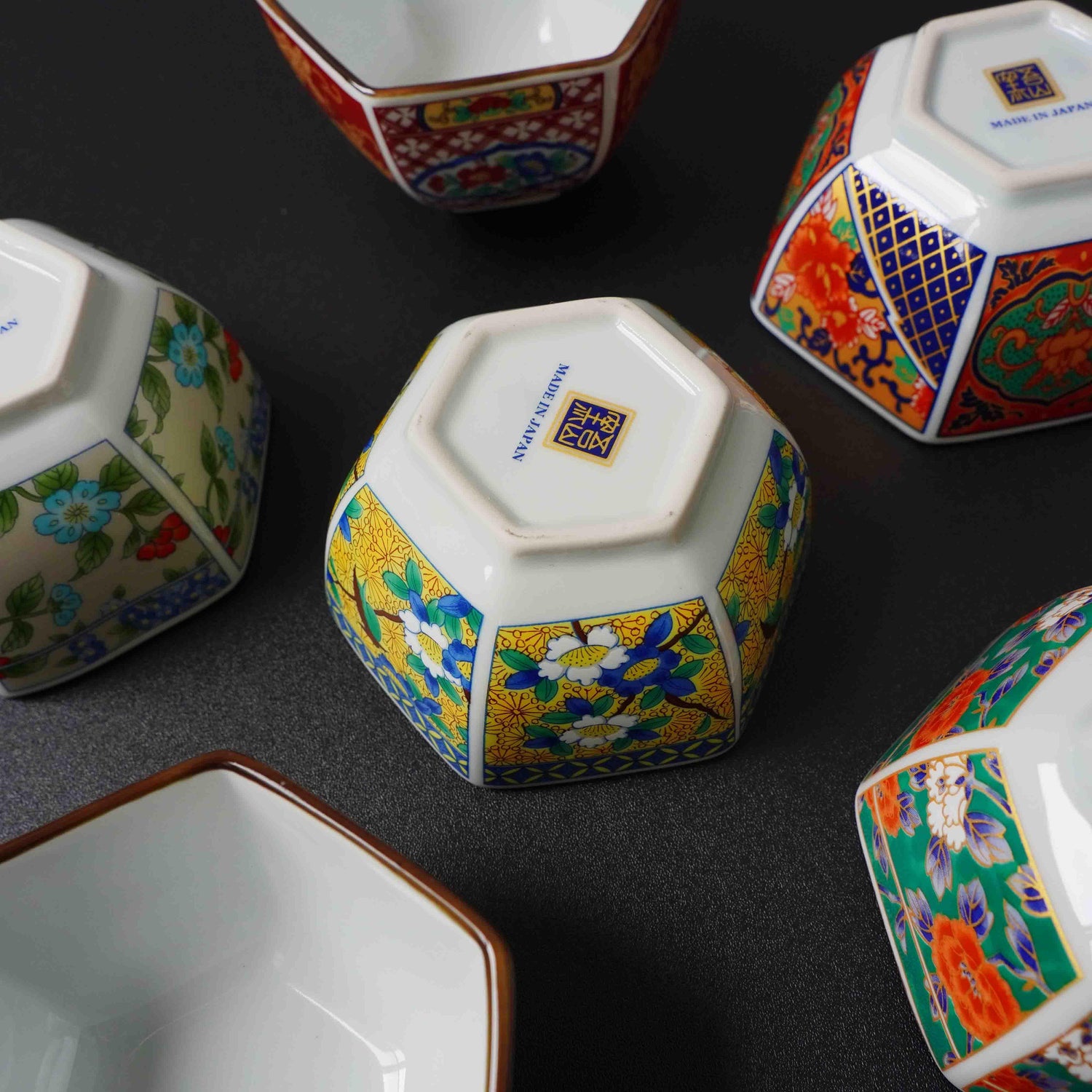 日本製 美濃燒 吾山窯 中國風金邊陶瓷六角碗|小碗 醬料碟 小菜碟 - 富士通販