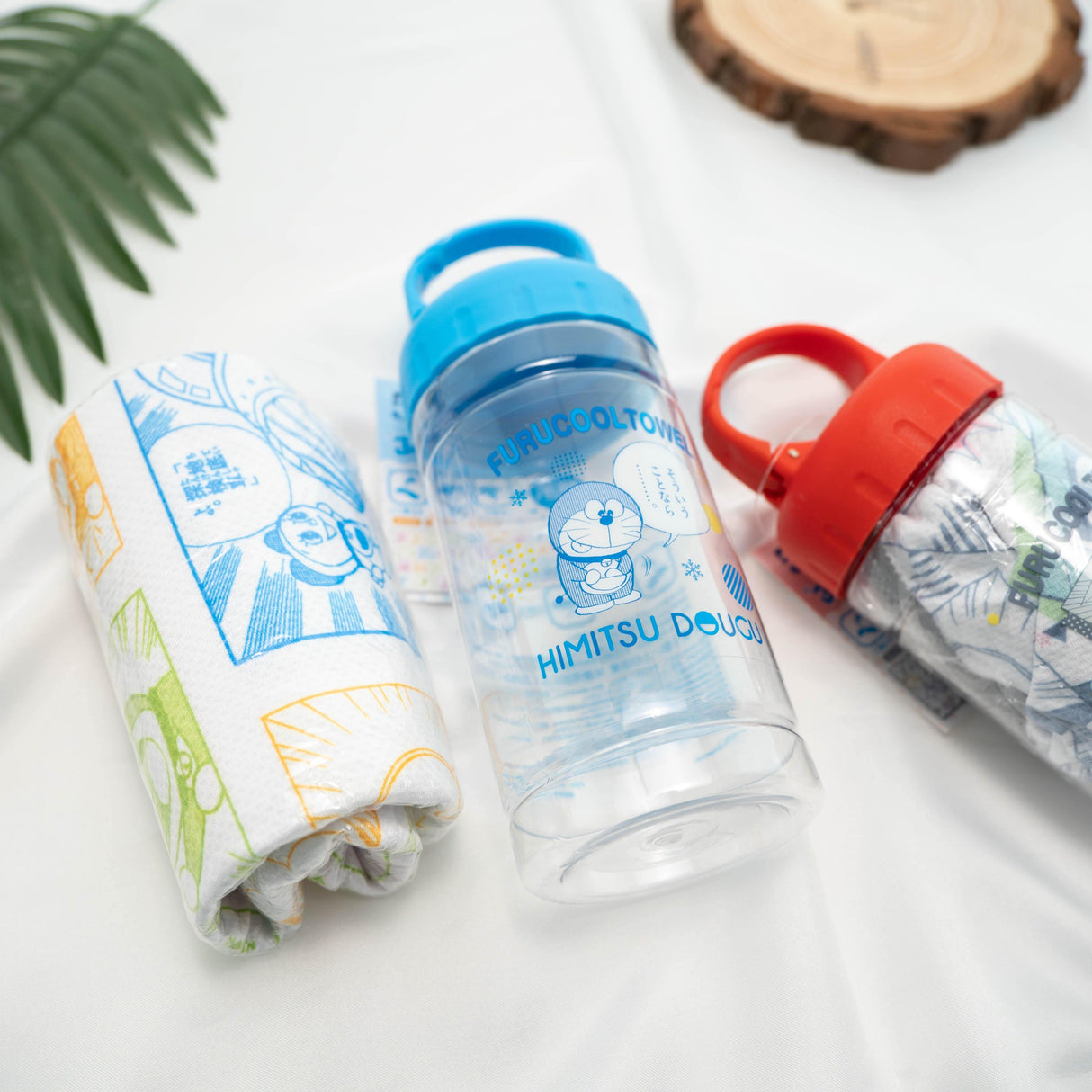 哆啦A夢造型涼毛巾|輕薄透氣可收納,附贈瓶子 - 富士通販
