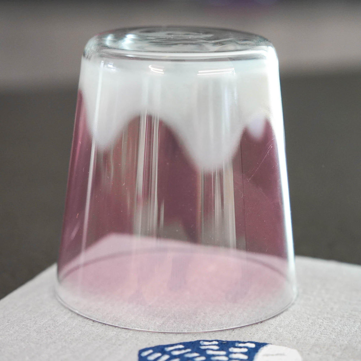 【ADERIA】百年玻璃工藝品牌 日本製富士山玻璃杯 | 粉紅 | 藍色 共兩色可選 - 富士通販