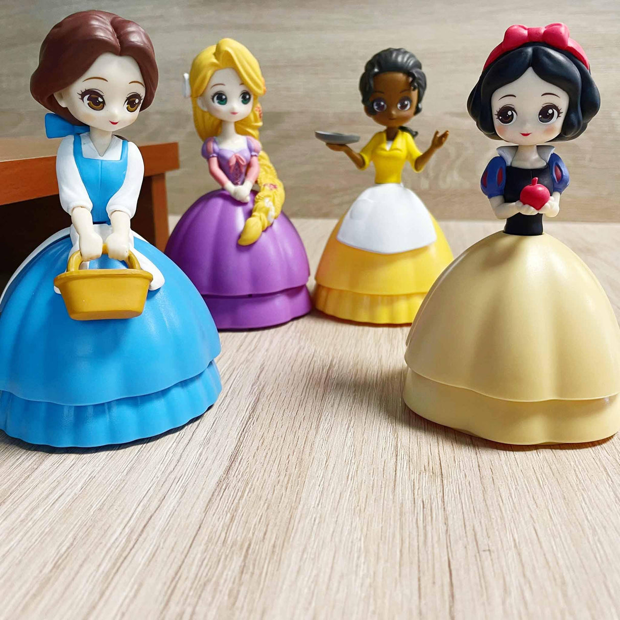 日本 BANDAI 萬代 迪士尼公主環保扭蛋 四款|貝兒 白雪公主 樂佩 蒂安娜 - 富士通販