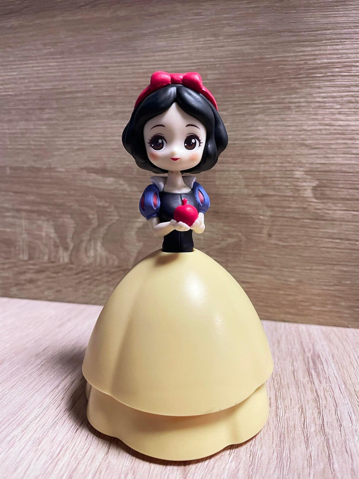 日本 BANDAI 萬代 迪士尼公主環保扭蛋 四款|貝兒 白雪公主 樂佩 蒂安娜 - 富士通販