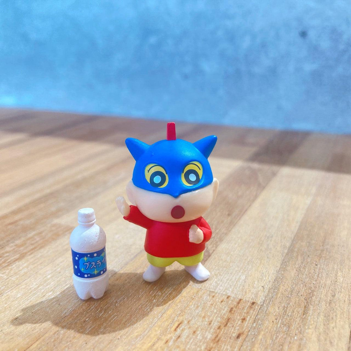 日本萬代 BANDAI 蠟筆小新野原一家團聚公仔|蠟筆小新 美冴 小白 廣志 小葵 扭蛋 - 富士通販