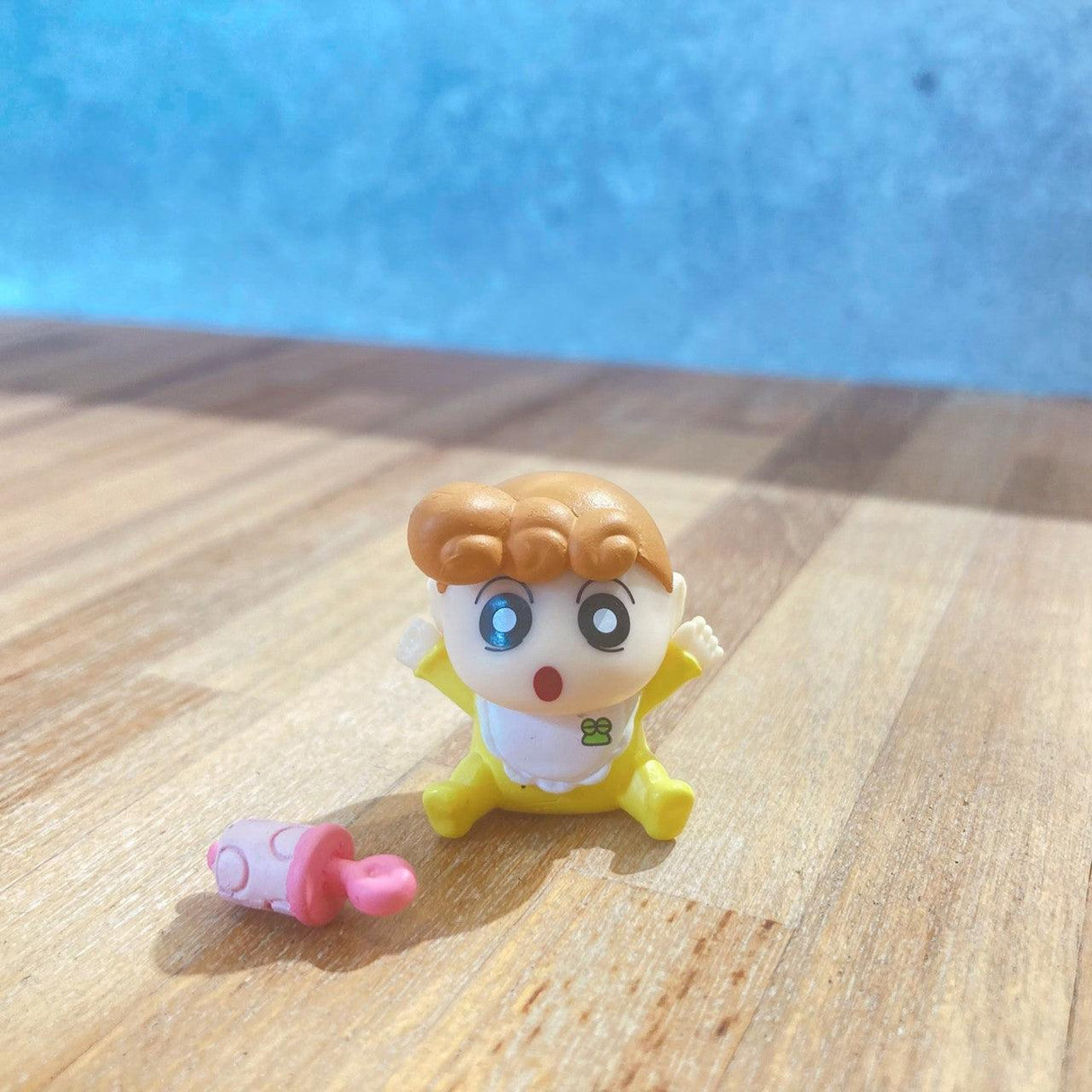 日本萬代 BANDAI 蠟筆小新野原一家團聚公仔|蠟筆小新 美冴 小白 廣志 小葵 扭蛋 - 富士通販