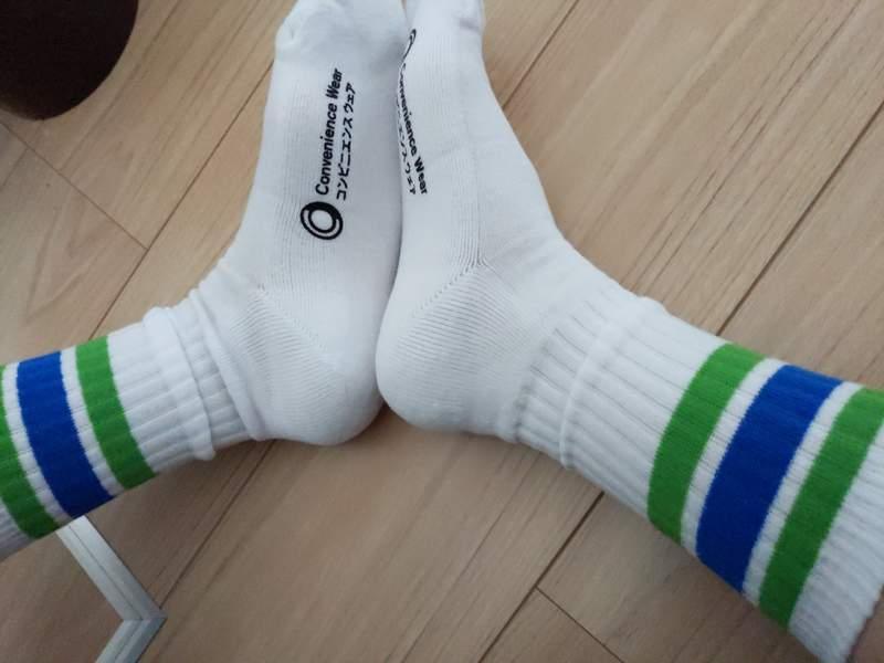 日本全家限定抗菌除臭長襪|Convenience Wear線條襪 - 富士通販