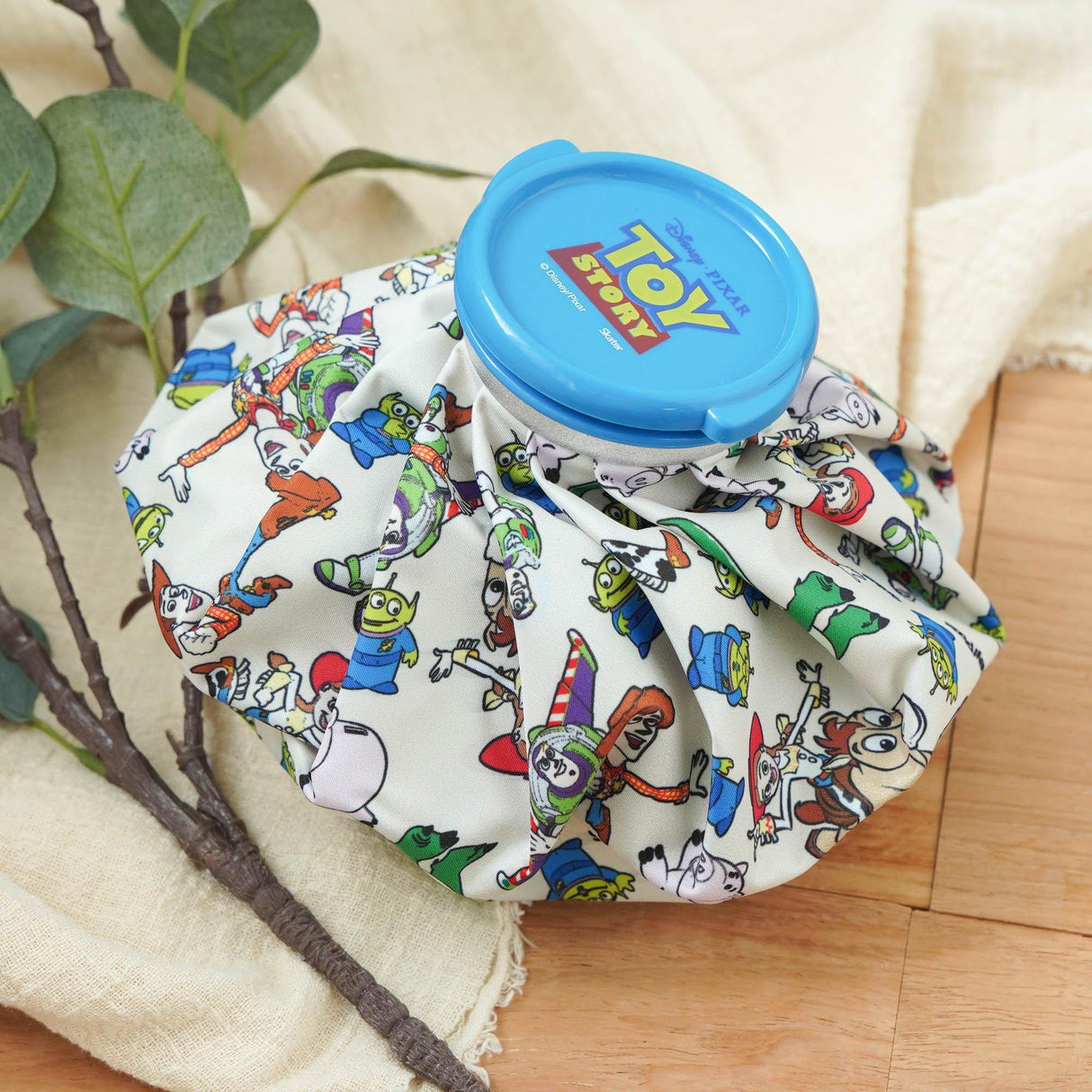 熱敷冰敷兩用袋!玩具總動員、Hello Kitty、米老鼠卡通造型 - 富士通販