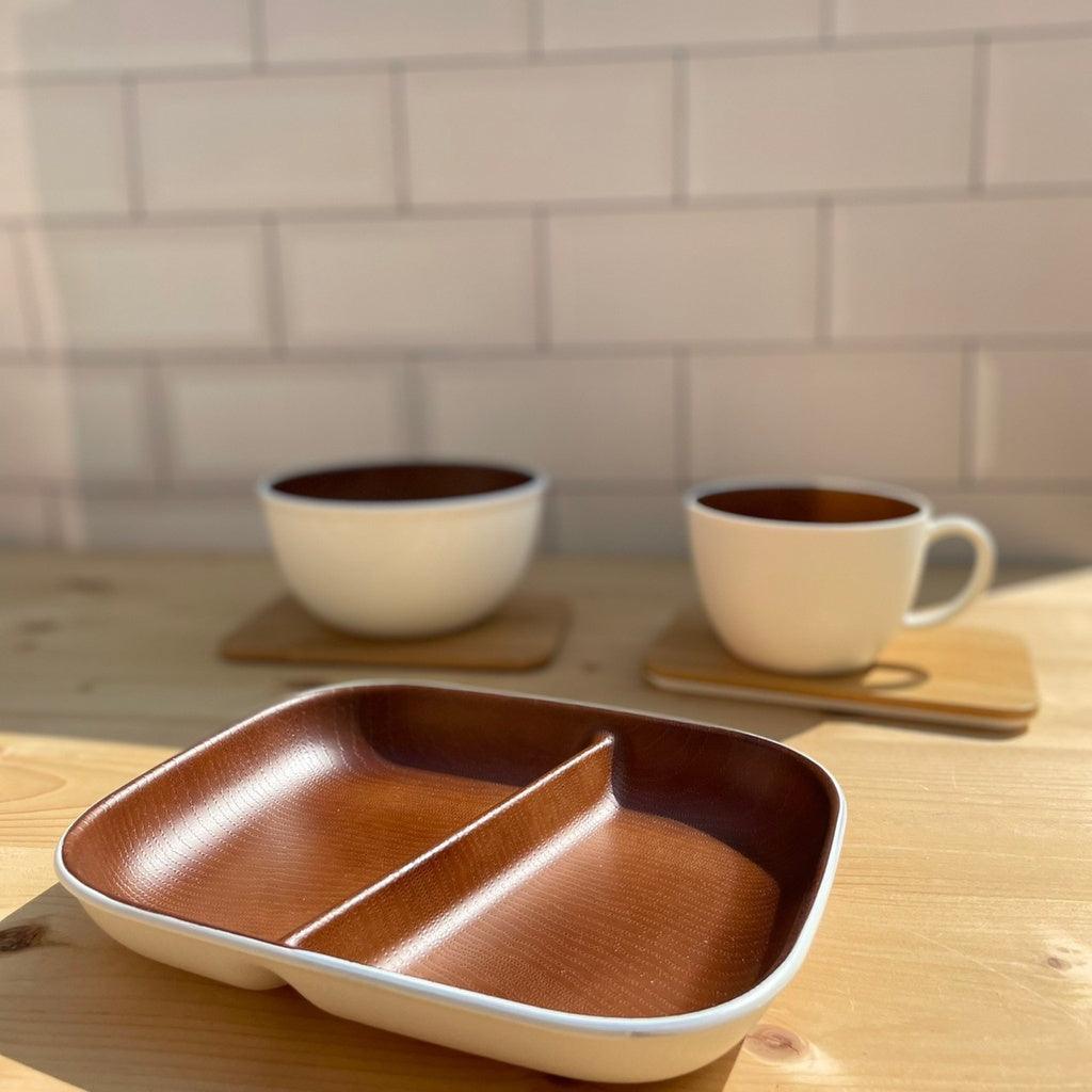 日本製 isso ecco雙色餐具系列|湯碗 分隔盤 餐碗 湯杯 - 富士通販