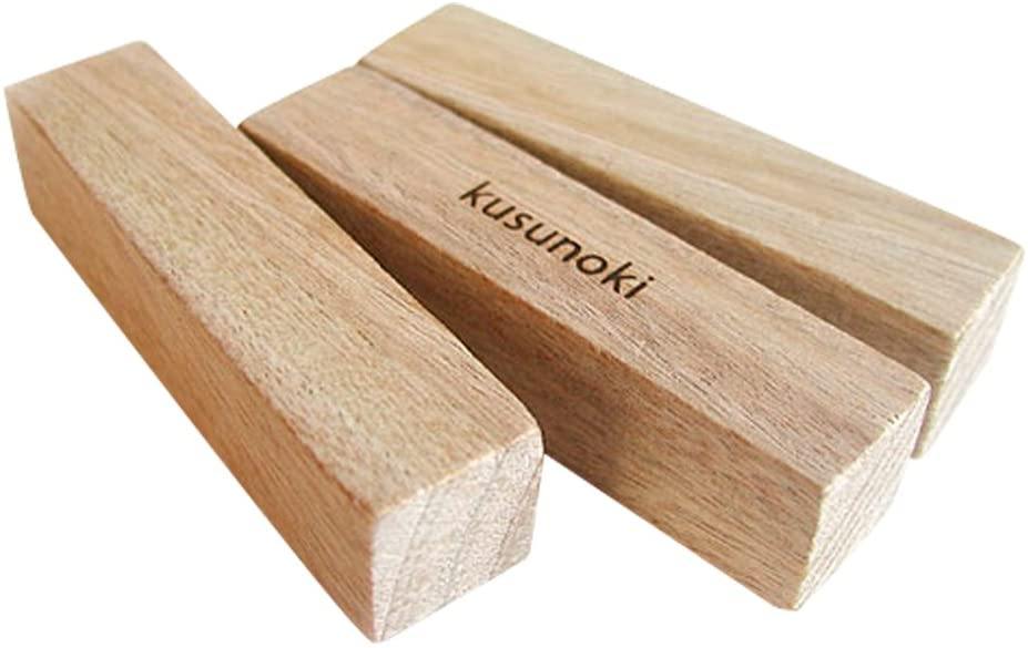 日本九州 Kusunoki 天然樟木驅蟲防蚊塊(三入一組)-日本製 - 富士通販