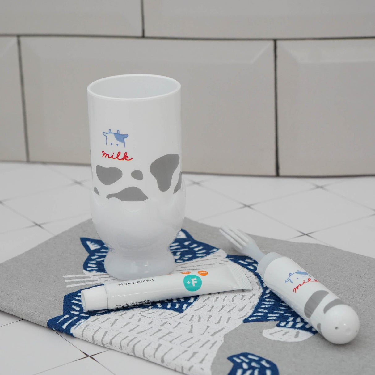 Milk牛奶瓶牙刷牙膏組|大人兒童攜帶式牙刷 - 富士通販