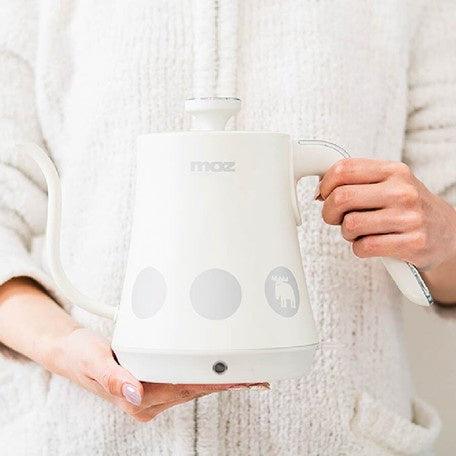 北歐 MOZ 電熱水壺 白色|電熱水壺 熱水壺 快煮壺 - 富士通販