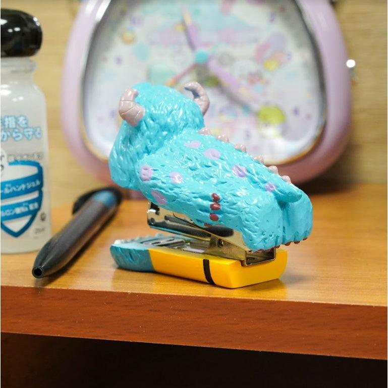 日本迪士尼 | 毛怪訂書機,辦公舒壓療癒 - 富士通販