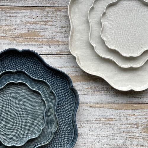 日本製 美濃燒 Rinka 藍色 白色 花瓣造型盤|水果盤 飾品盤 蛋糕盤 - 富士通販