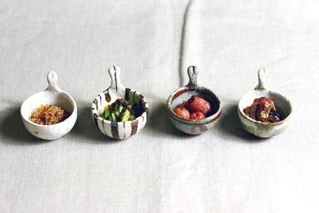 Rokuro Blut's 六魯 美濃燒陶瓷 小船造型圖樣小菜碟(單一販售) - 富士通販