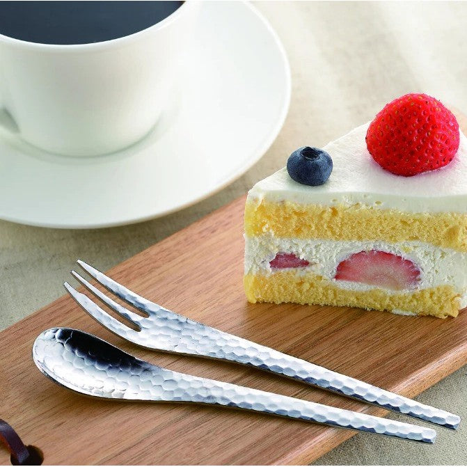 日本製 新瀉 銀麟鎚目不鏽鋼餐具禮盒 4入/6入/8入/12入 | 蛋糕叉 咖啡勺 下午茶組