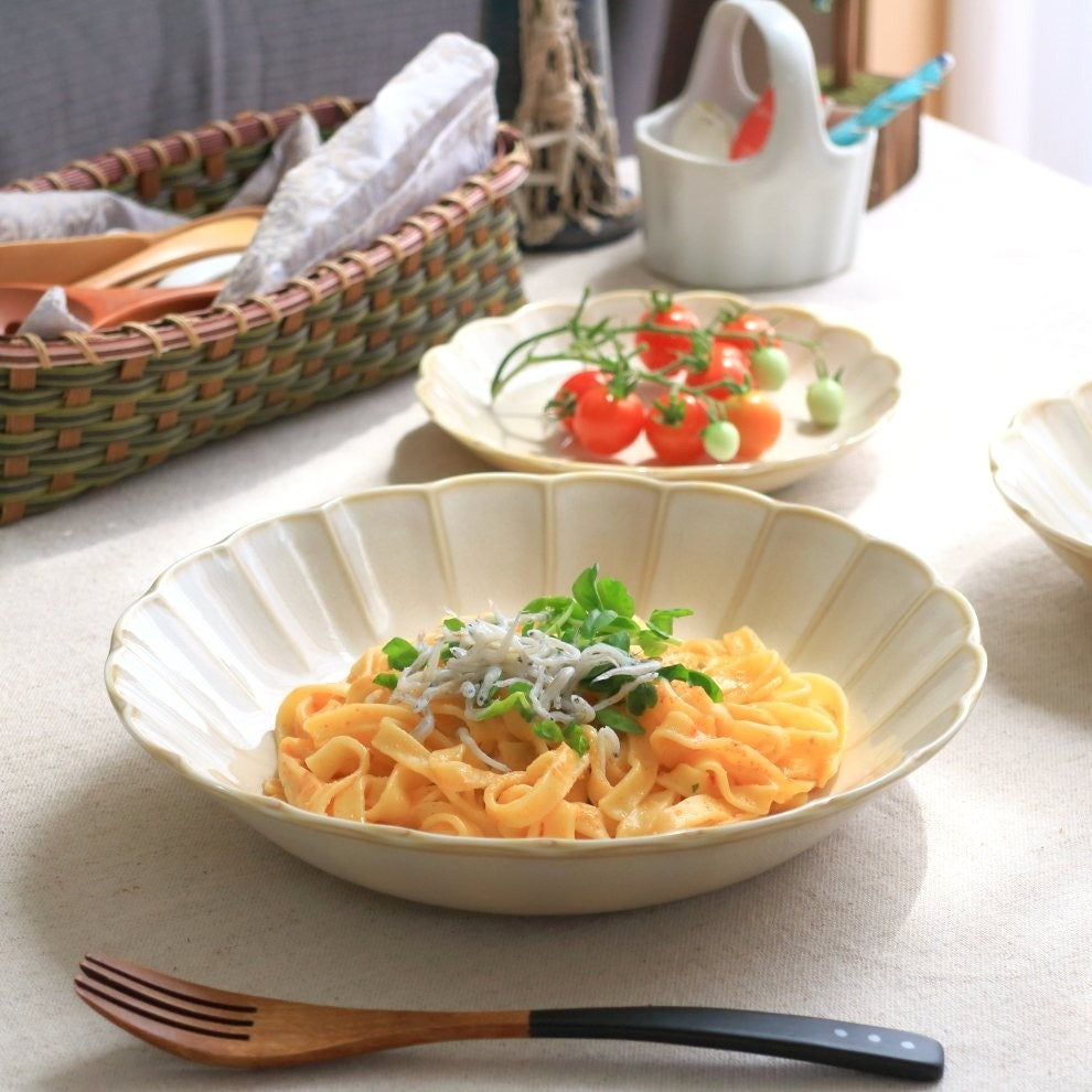 日本製 美濃燒 復古花邊餐盤 三色 | 小盤 深盤 小碗 沙拉碗 義大利麵盤