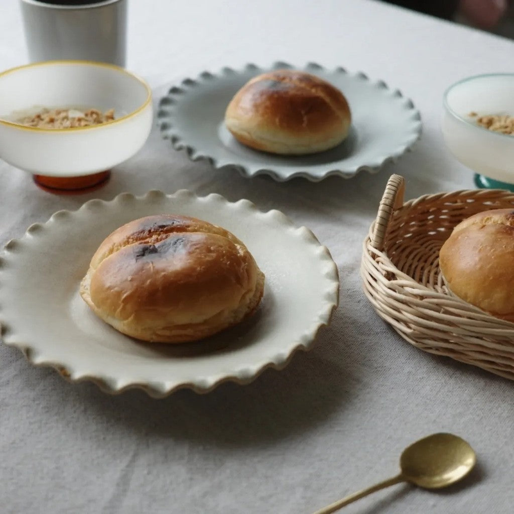 日本製 Tojiki Tonya 美濃燒 復古波浪盤 | 甜點盤 蛋糕盤 咖啡廳 下午茶