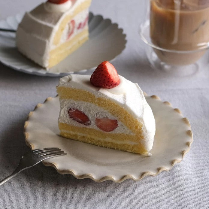 日本製 Tojiki Tonya 美濃燒 復古波浪盤 | 甜點盤 蛋糕盤 咖啡廳 下午茶