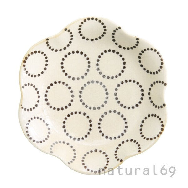 日本製 波佐見燒 natural69 粉引花型餐盤 | 陶瓷盤 餐盤 日式餐盤 淺盤