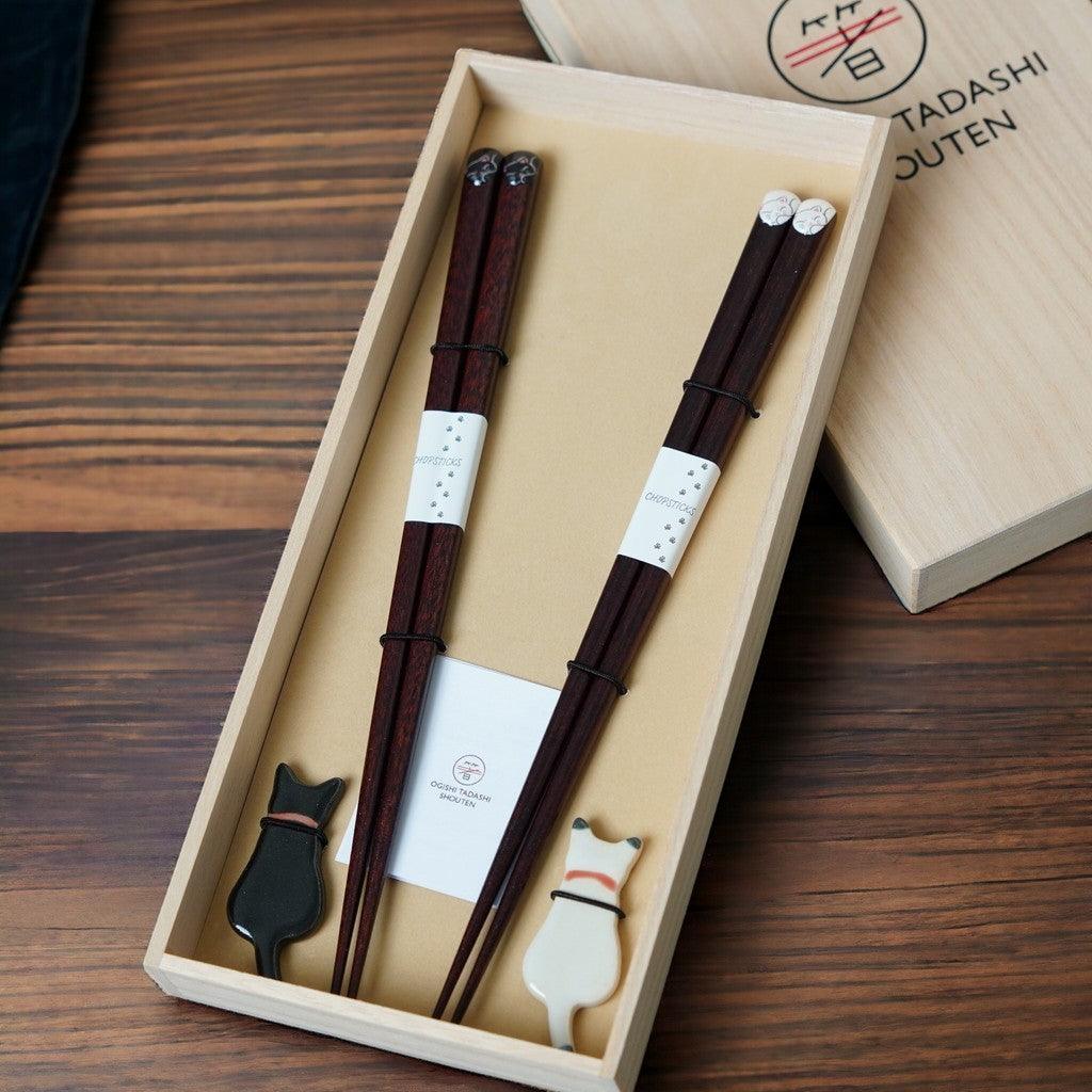 日本製 若狭塗 貓咪造型 對筷禮盒|對筷 筷架 筷子 - 富士通販