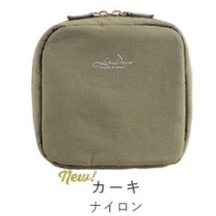 日本 LIZDAYS 防潑水方型化妝包 | 多隔層 可機洗 旅行包 拉鍊收納包
