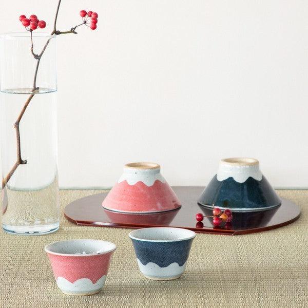 日本製 富士山造型茶杯 130cc 藍色 粉色|泡茶杯 豬口杯 陶瓷茶杯