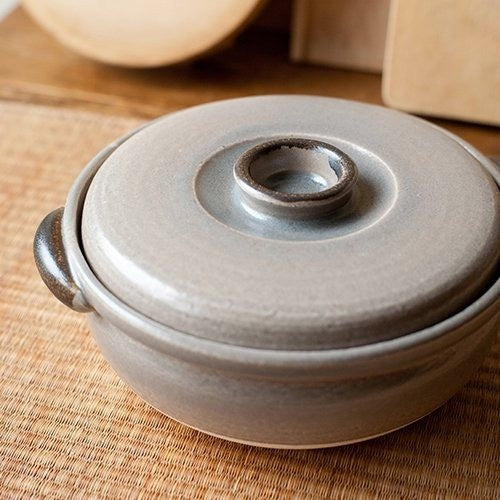 日本製 4th market 萬古燒燉煮9號湯鍋 3000c.c | 一鍋多用 滷肉 燉菜