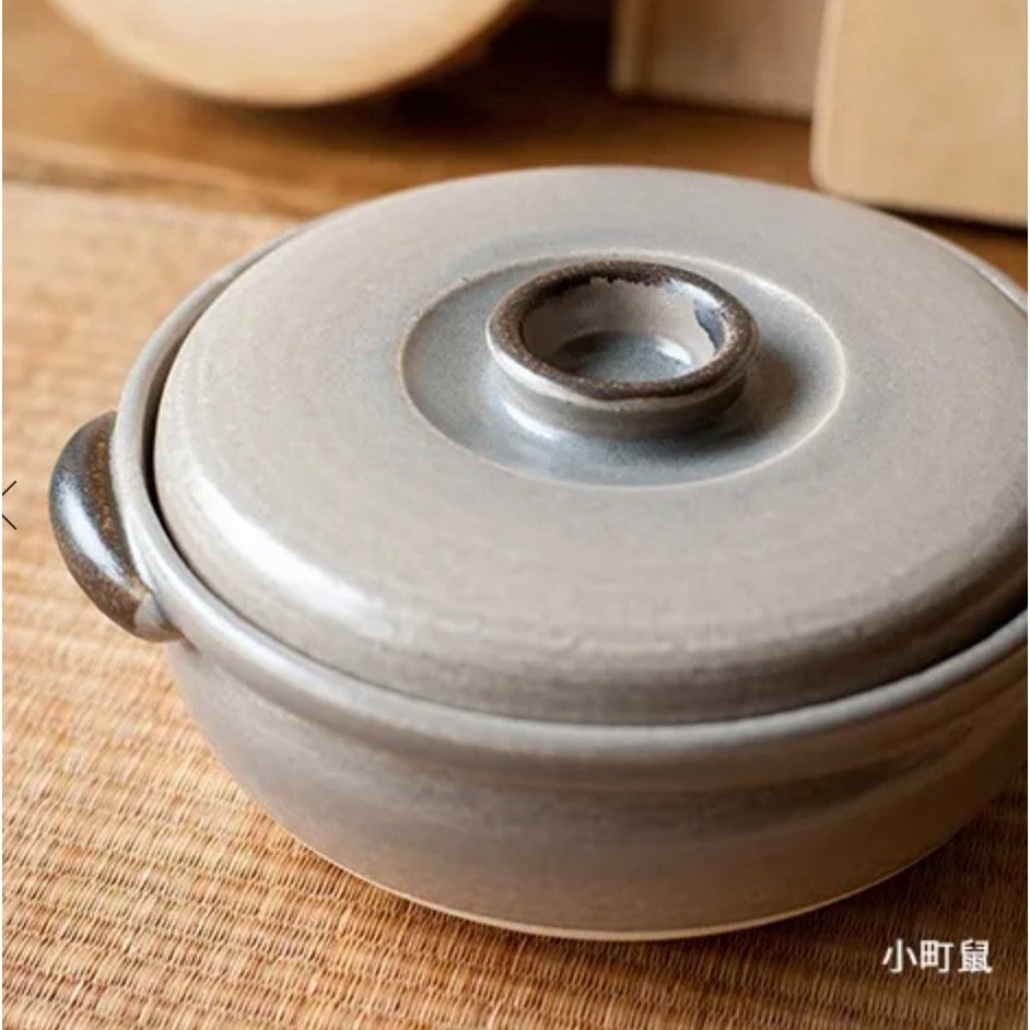 日本製 4th market 萬古燒燉煮9號湯鍋 3000c.c | 一鍋多用 滷肉 燉菜