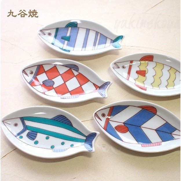 日本製 九谷燒 造型魚盤 | HAREKUTANI 陶瓷魚盤 長盤 禮盒 兩款尺寸