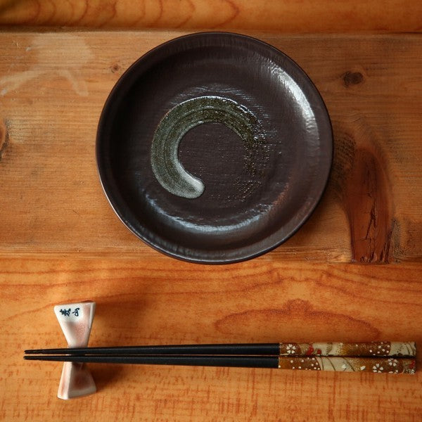 日式餐盤 日本製 麥山窯手工製陶瓷餐盤 13.7cm 蛋糕盤 水果盤 糖果盤 圓盤 小菜盤 日本盤子