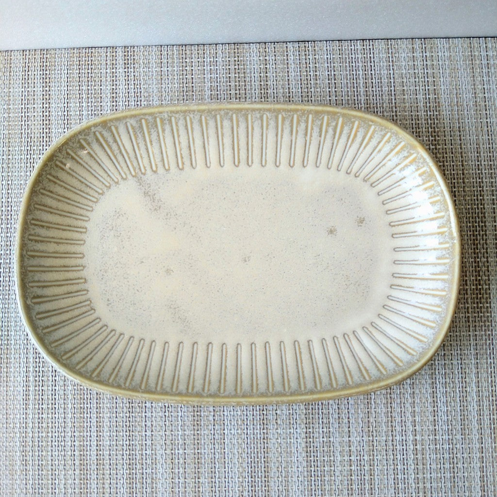 日本製 美濃燒 陶瓷撥水十草橢圓皿 | 橢圓盤 方盤 魚盤 小判皿 陶瓷盤 簡約方盤 日本製盤子