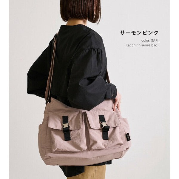 日本 LIZDAYS 輕量尼龍單肩包 可放A4 六色 | 日常約會 通勤包 防水 大容量 女生包包