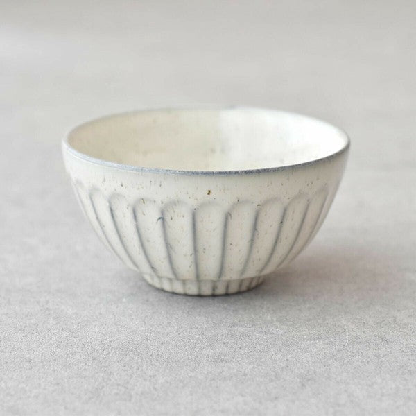 日本製 見谷陶器 粉引刻紋飯碗 兩色 | 小碗 飯碗 陶瓷碗 日本碗 夫妻碗 owl飯碗
