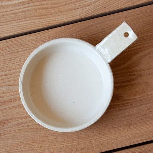 4th market 日本製 耐熱陶瓷煎鍋 附鍋蓋 | 可直火/烤箱 焗烤/蒸煮/煎烤料理 兩色