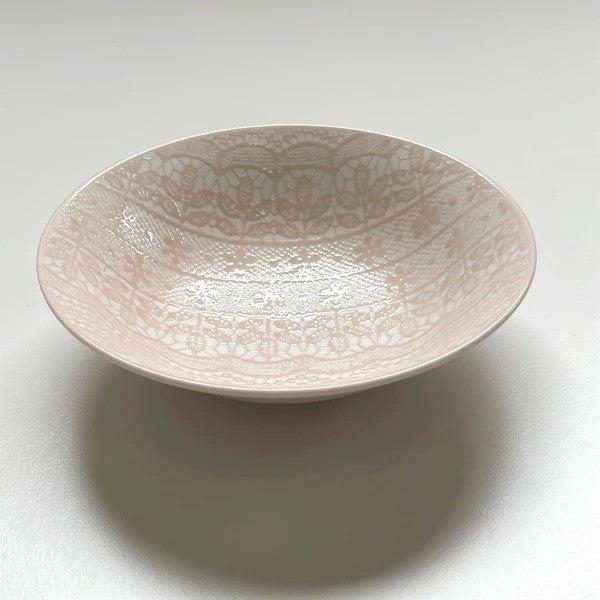 【日本製 波佐見燒】蕾絲花紋 陶瓷餐盤 | 沙拉碗 日式餐具 藍・粉・灰・白 深盤 盤子