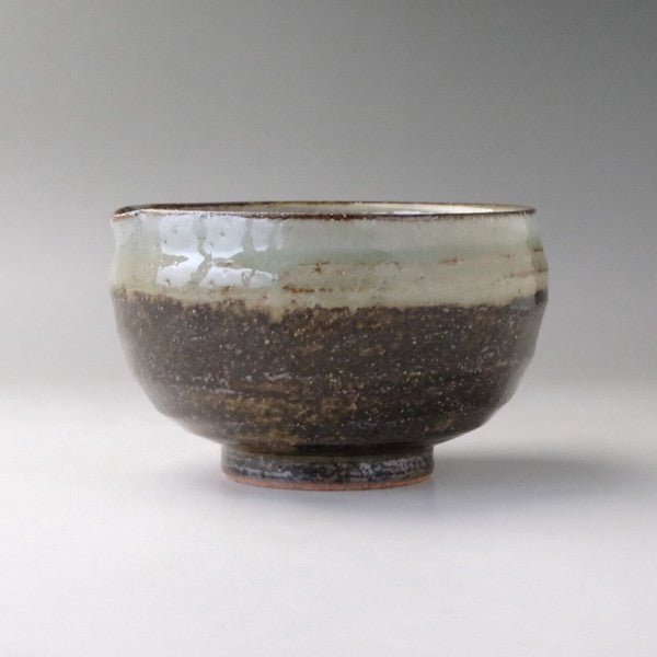 美濃燒 茶卷片口抹茶碗 日本製 | 刷抹茶道具 質感抹茶碗 抹茶拿鐵 手作茶碗