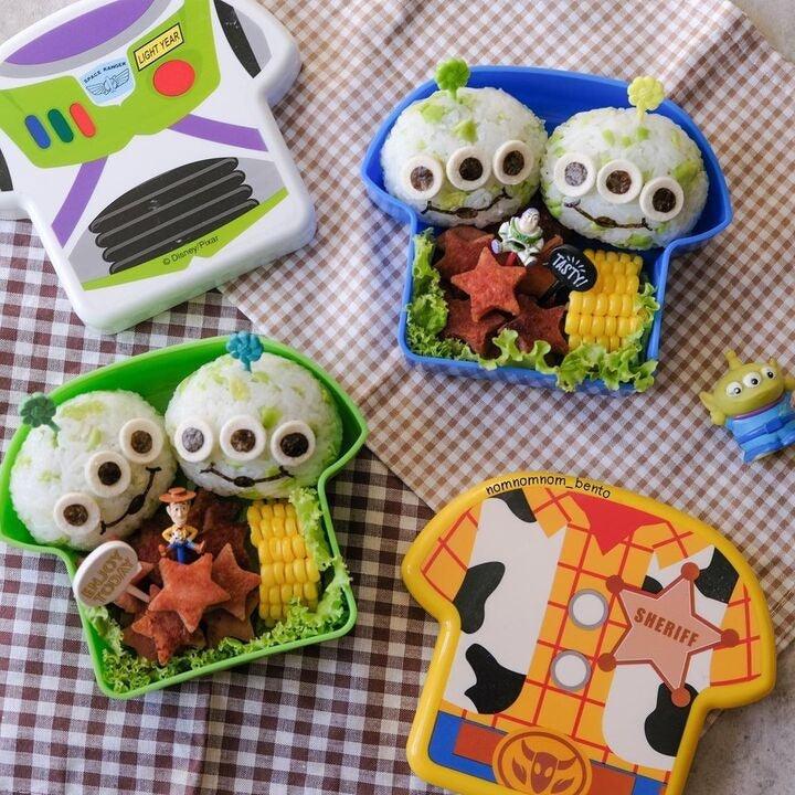 日本 Skater 玩具總動員 兒童點心分隔盒 附束帶|胡迪 巴斯光年 - 富士通販