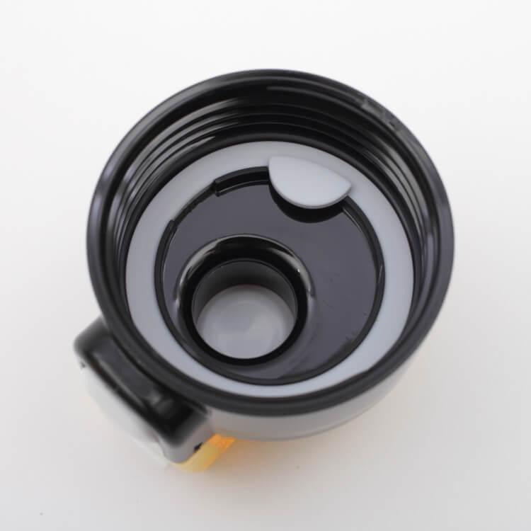 日本 Skater 小小兵 保冷 保溫 不鏽鋼水壺 600ml|直飲 彈蓋 附杯袋 - 富士通販